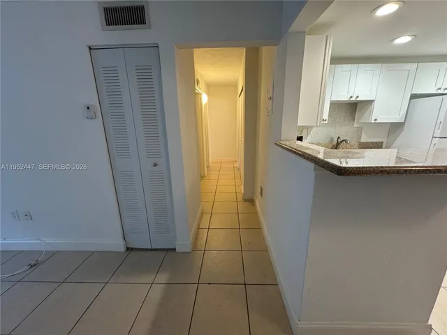 $2,125 | 8605 Southwest 68th Court, Unit 4, Pinecrest, FL 33156