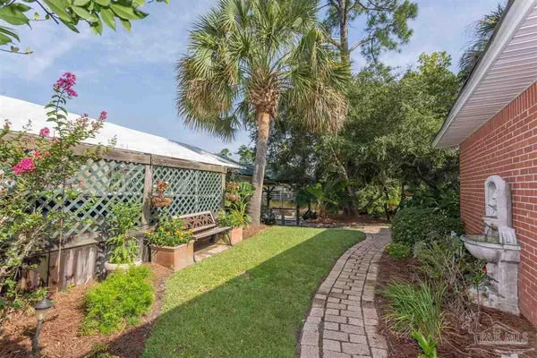 $4,400 | 1611 Luzon Lane, Gulf Breeze, FL 32563
