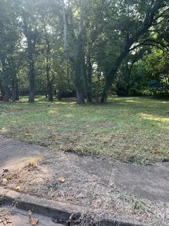 $11,000 | 761 Nonconnah Road, Memphis, TN 38109