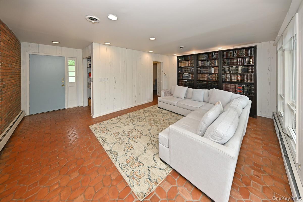 43 Sutin Place Spring Valley, NY 10977 - Photo 10 of 17