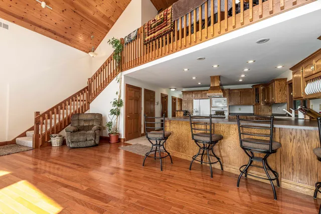 $439,000 | 957 Whispering Lane, Hazel Green, WI 53811