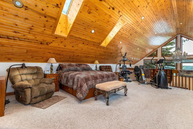 $439,000 | 957 Whispering Lane, Hazel Green, WI 53811