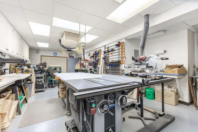 $439,000 | 957 Whispering Lane, Hazel Green, WI 53811