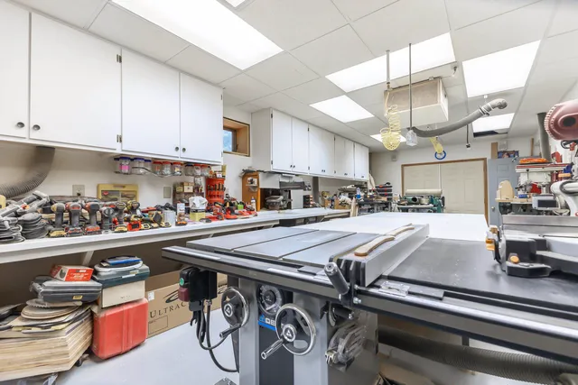 $439,000 | 957 Whispering Lane, Hazel Green, WI 53811