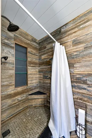 $300,000 | 2489 Oak Forest Drive, Troy, MO 63379