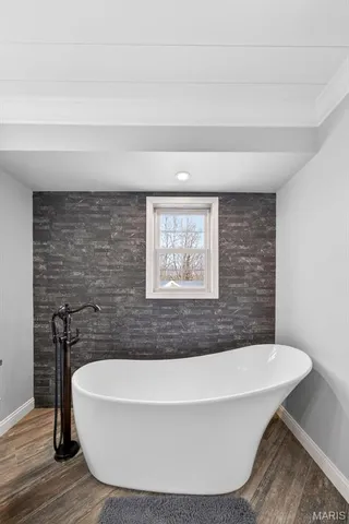 $300,000 | 2489 Oak Forest Drive, Troy, MO 63379