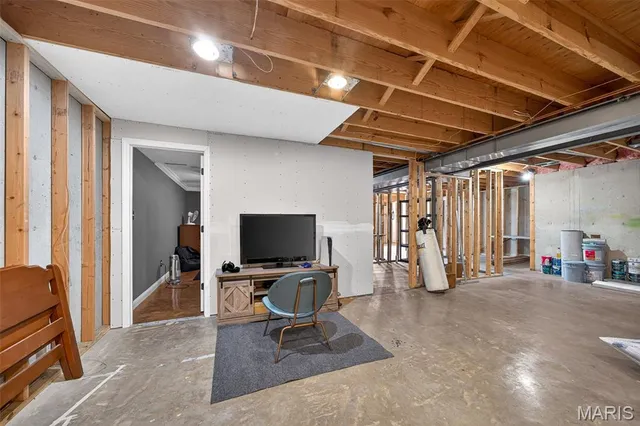 $300,000 | 2489 Oak Forest Drive, Troy, MO 63379