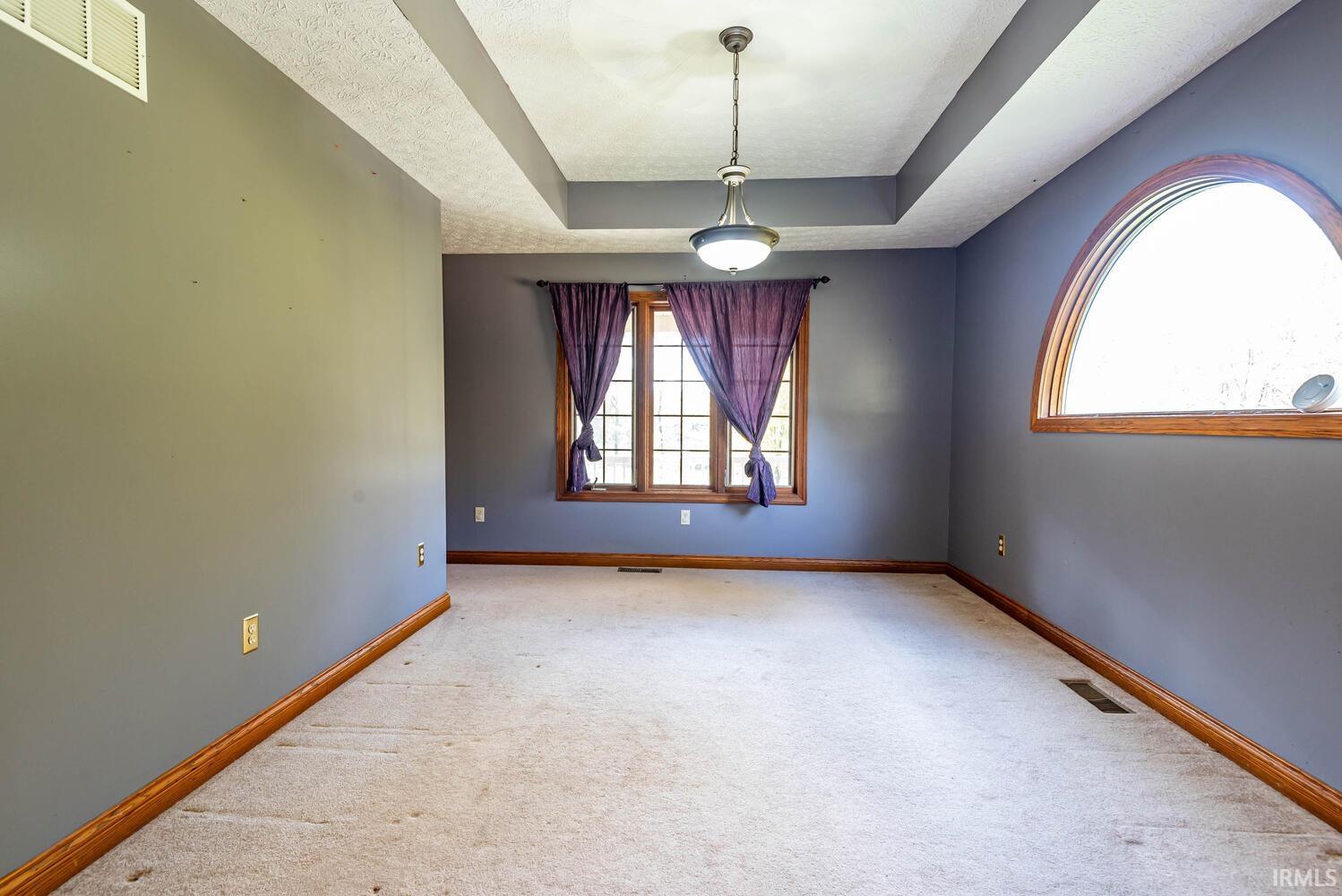 313 East Abrams Road Bloomfield, IN 47424 - Photo 9 of 36