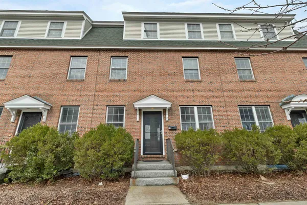 $625,000 | 9 Falkland Place, Unit A3, Portsmouth, NH 03801
