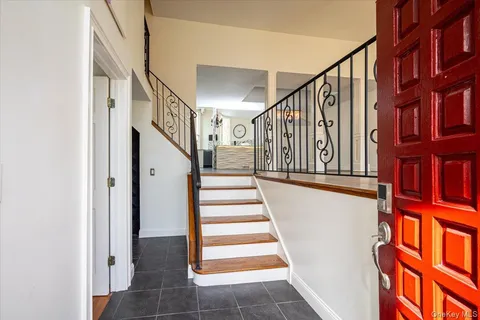 $1,099,000 | 87 Soundview Drive, Port Jefferson, NY 11777