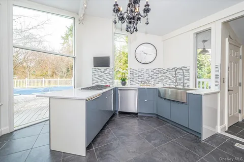 $1,099,000 | 87 Soundview Drive, Port Jefferson, NY 11777