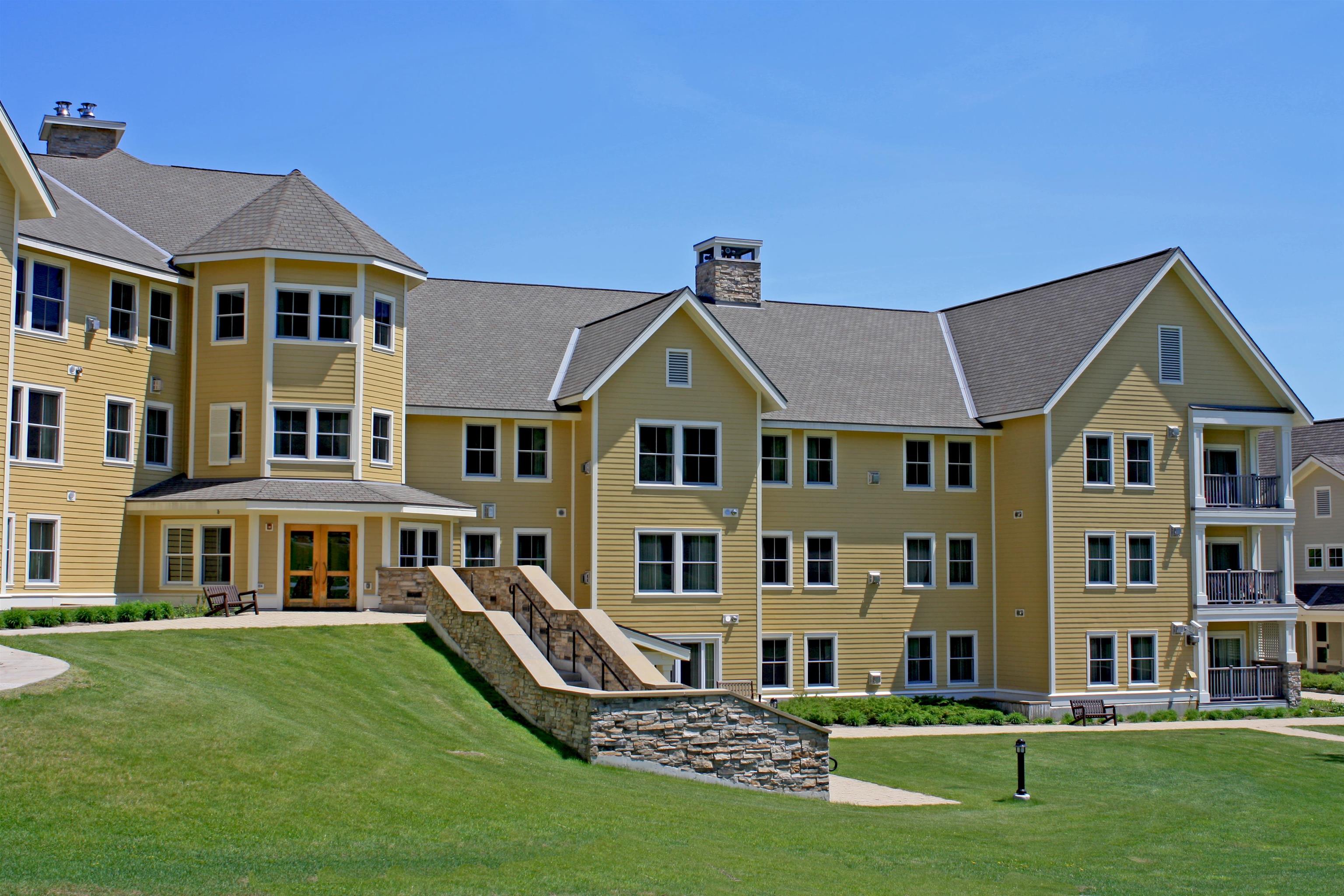 193 Jackson Gore Road, Unit 639/641 Ludlow, VT 05149 - Photo 1 of 46 Gallery Image 1
