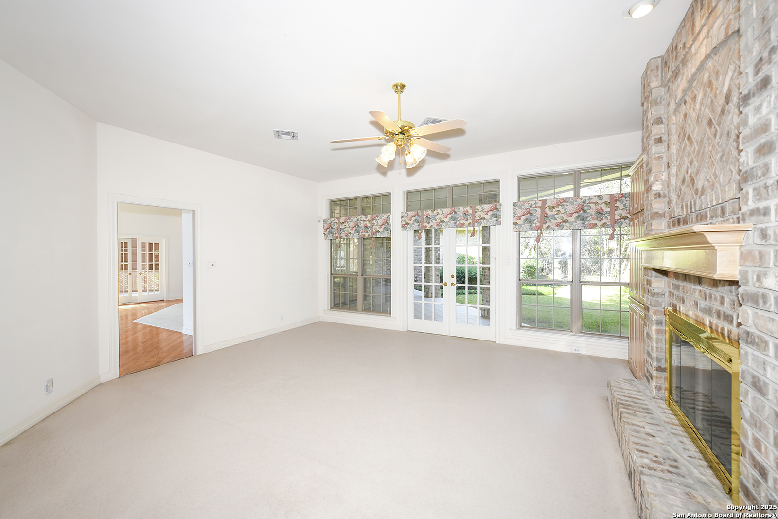 13 Westelm Circle San Antonio, TX 78230 - Photo 12 of 46 a view of an empty room with a window