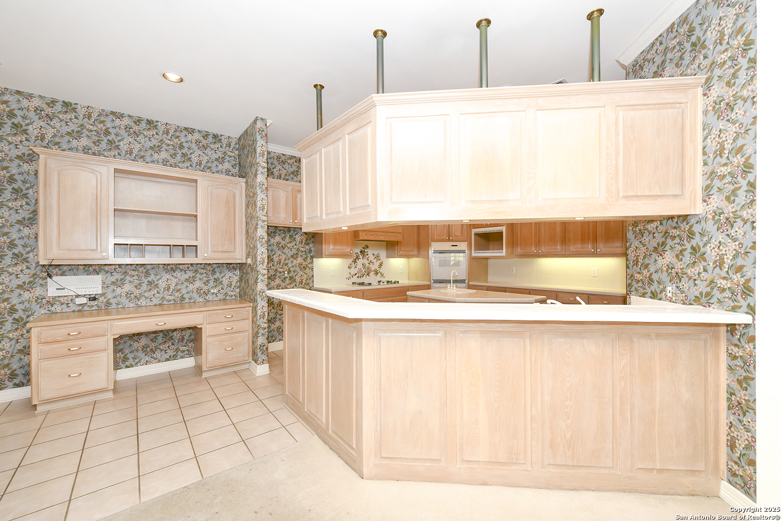 13 Westelm Circle San Antonio, TX 78230 - Photo 14 of 46 a bathroom with a sink and a mirror