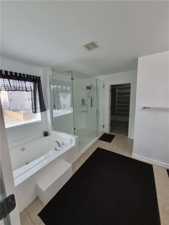2689 Muskeg Court Southwest Atlanta, GA 30331 - Photo 5 of 35 a bathroom with a double vanity sink and mirror