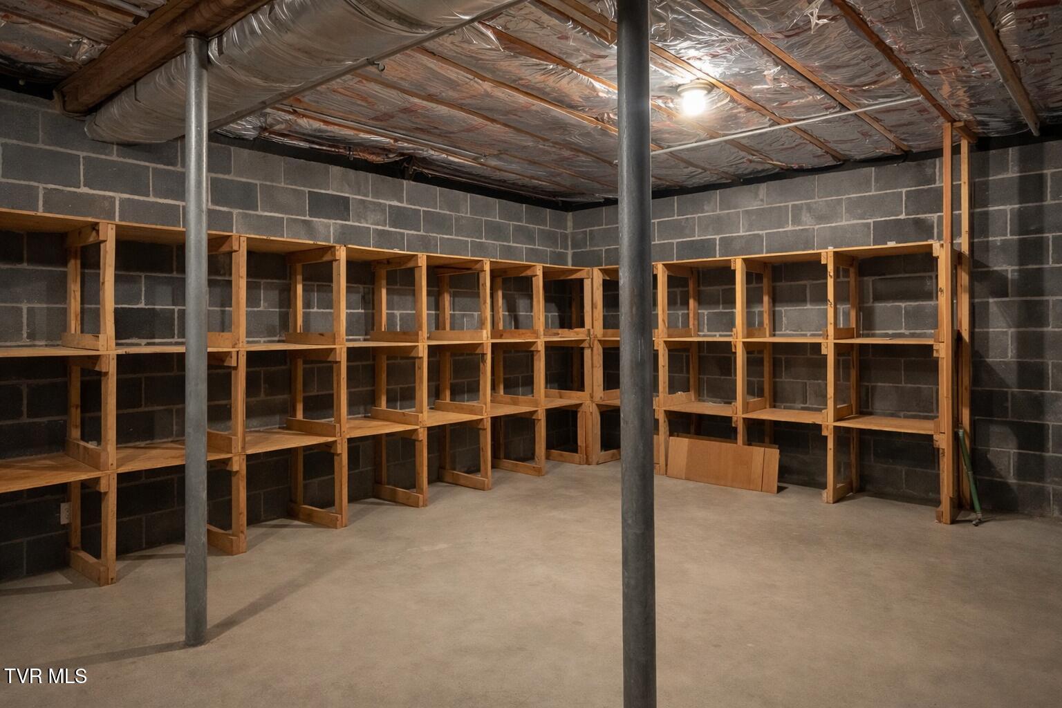 153 Columbine Road Kingsport, TN 37660 - Photo 17 of 24 bb7bd07d-d4f1-423e-a487-49d6d0464474