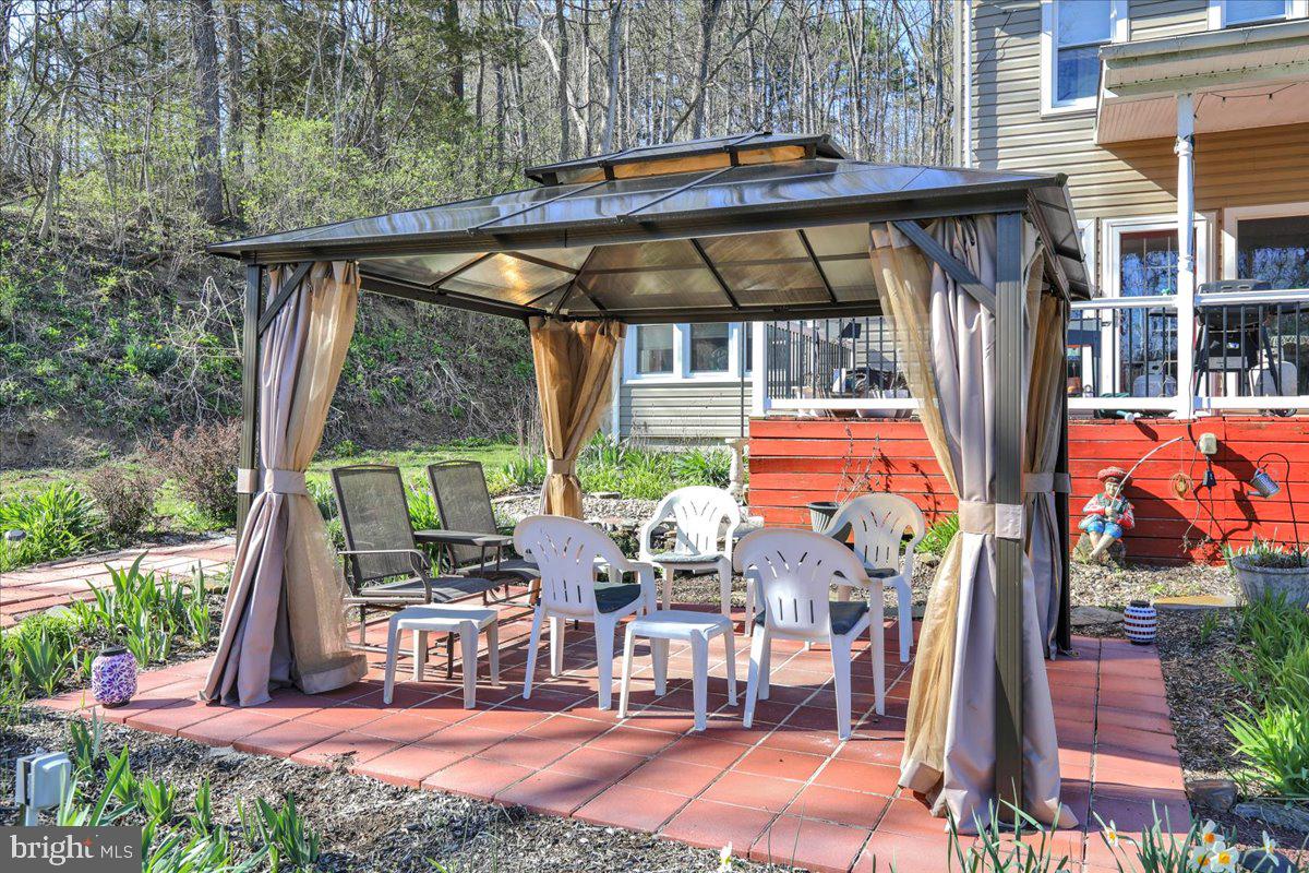 166 Arboretum Road Bernville, PA 19506 - Photo 4 of 54