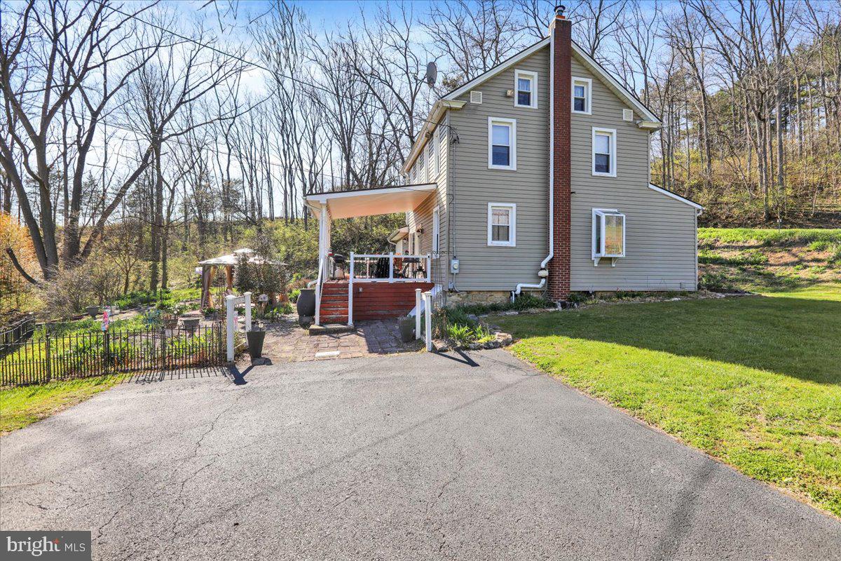 166 Arboretum Road Bernville, PA 19506 - Photo 5 of 54