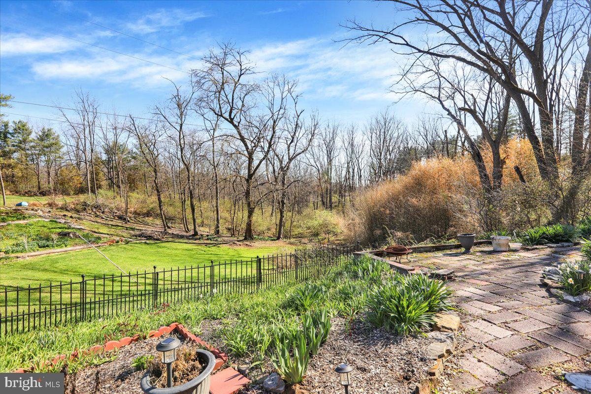 166 Arboretum Road Bernville, PA 19506 - Photo 6 of 54