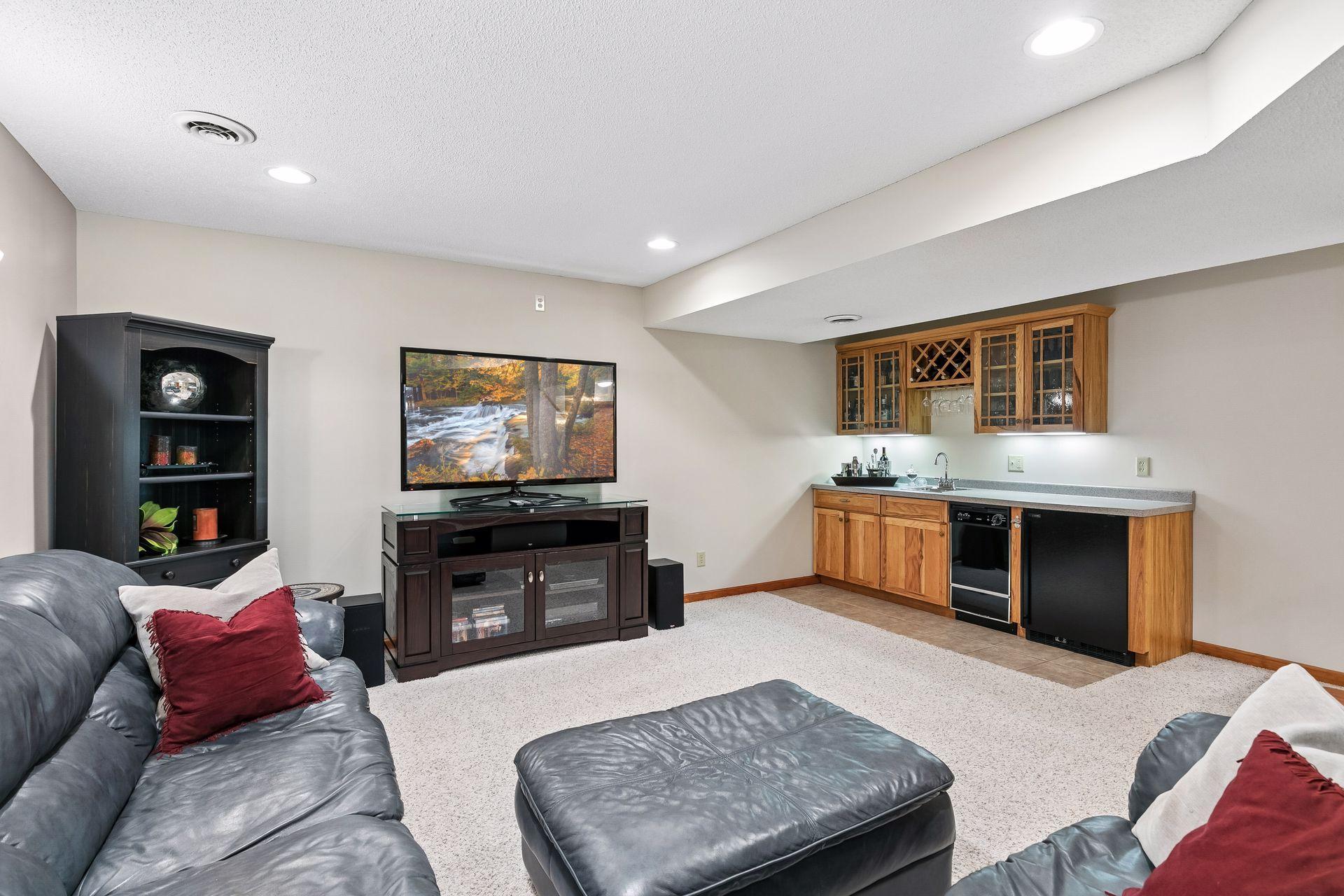689 Havenhill Road Eagan, MN 55123 - Photo 35 of 53 Gallery Image 35