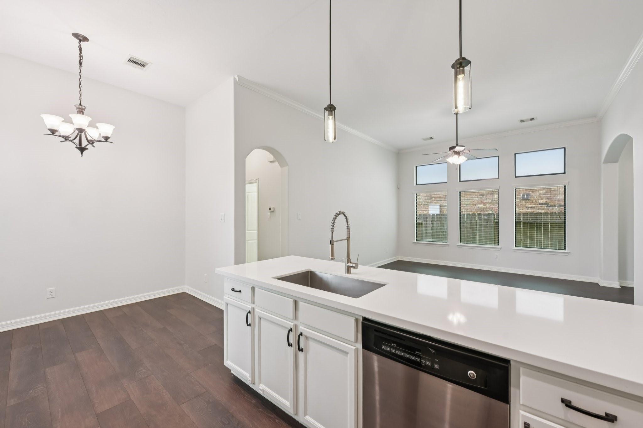 618 Aulia Lane Spring, TX 77386 - Photo 15 of 34 Kitchen