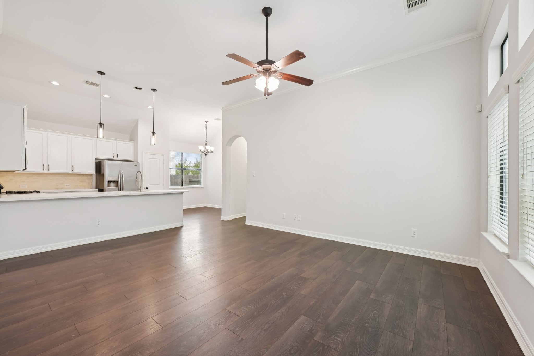 618 Aulia Lane Spring, TX 77386 - Photo 9 of 34 Family Room