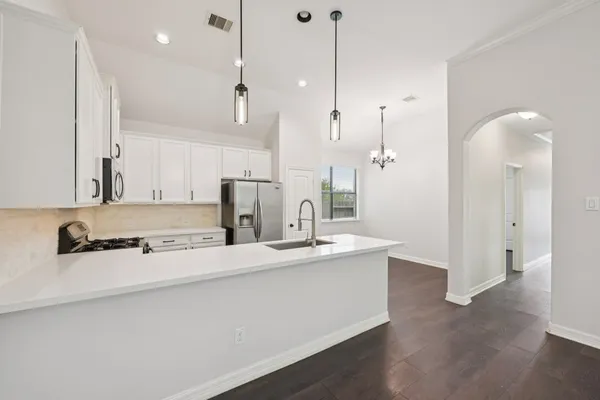 $1,950 | 618 Aulia Lane, Spring, TX 77386