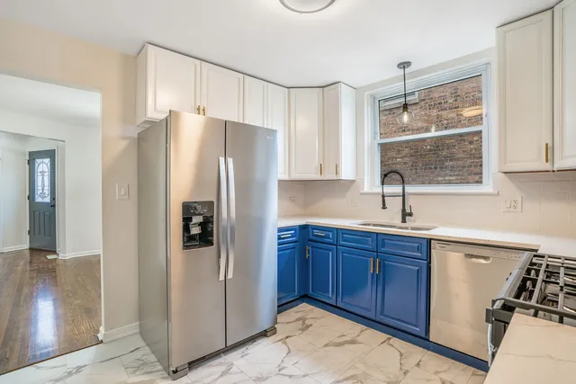 $344,900 | 7604 South Campbell Avenue, Chicago, IL 60652