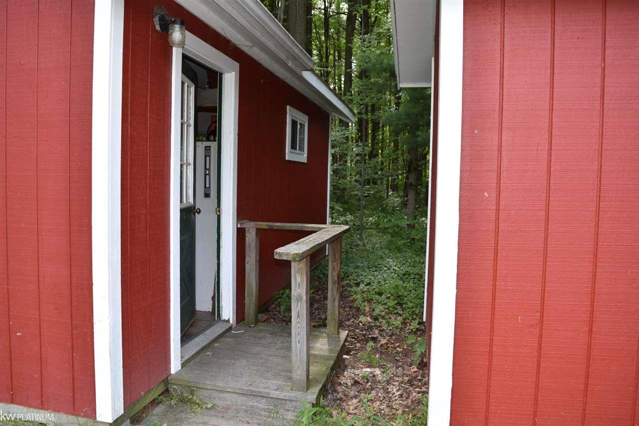 7203 Bryce Road North Street, MI 48049 - Photo 41 of 44 31350673-41.JPG