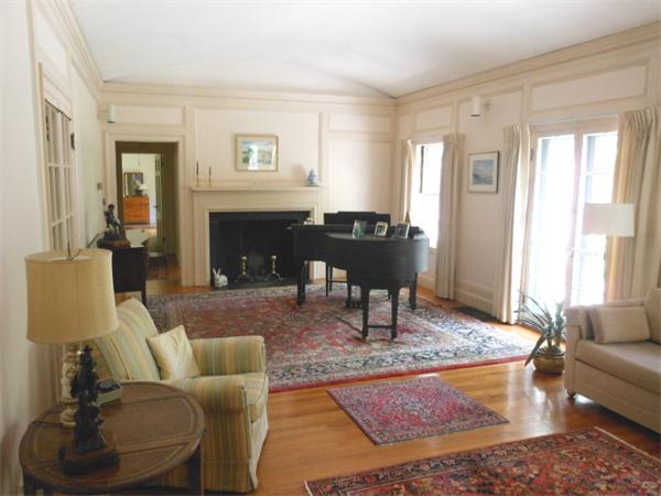 95 Meriam Street Lexington, MA 02420 - Photo 4 of 8 Gallery Image 4