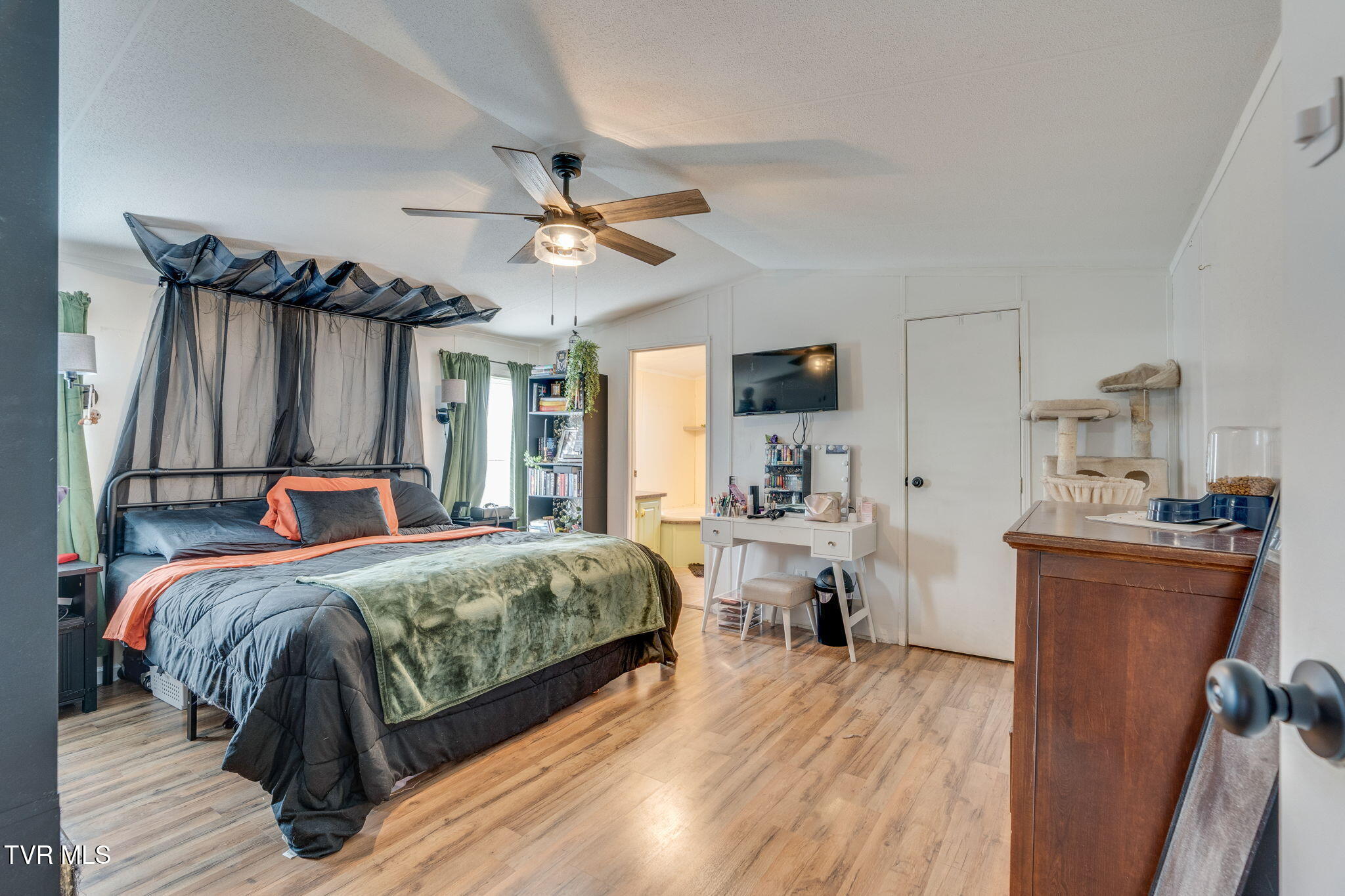 145 L C McKee Road Jonesborough, TN 37659 - Photo 12 of 27 012