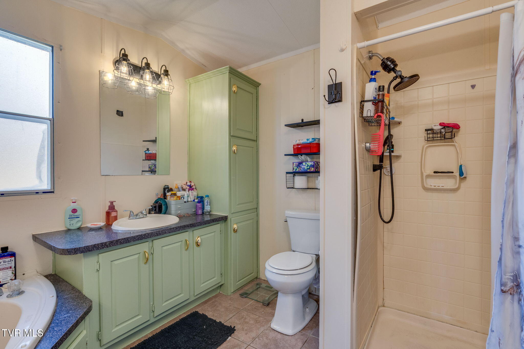 145 L C McKee Road Jonesborough, TN 37659 - Photo 16 of 27 016