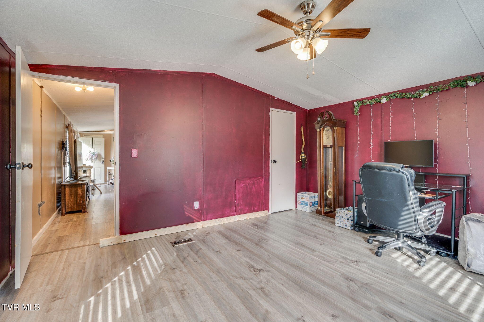 145 L C McKee Road Jonesborough, TN 37659 - Photo 17 of 27 019