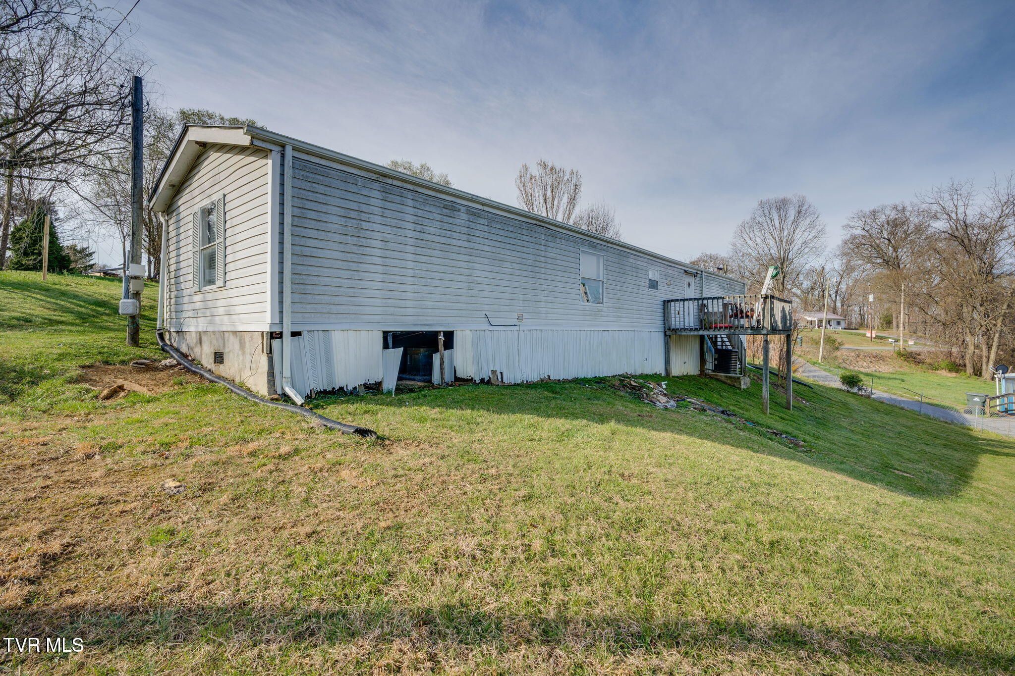 145 L C McKee Road Jonesborough, TN 37659 - Photo 23 of 27 023