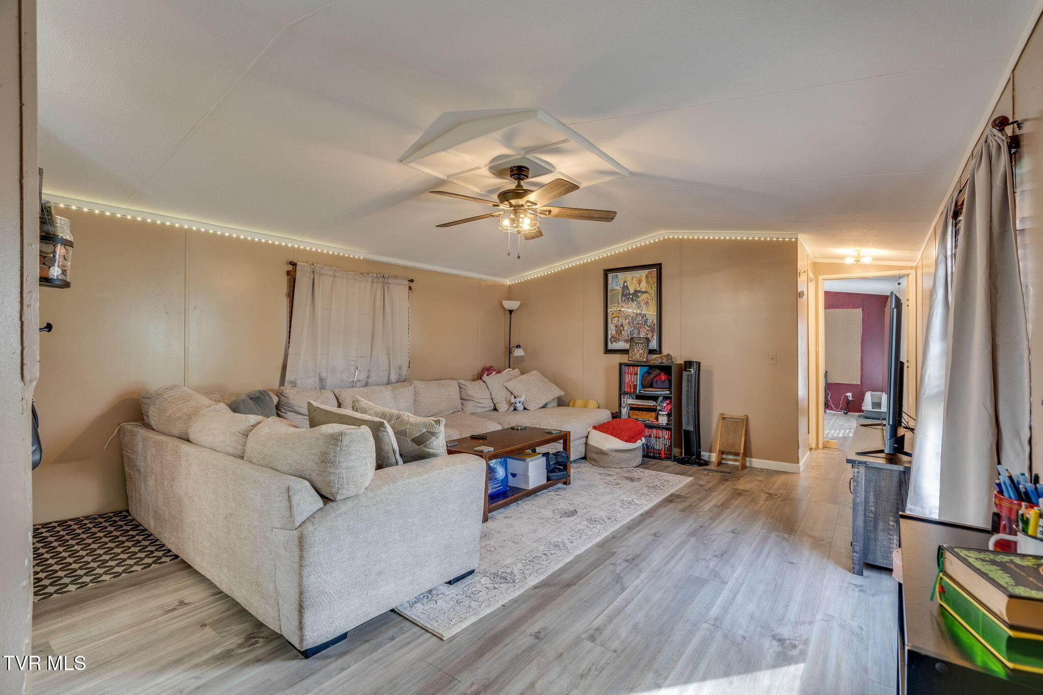 145 L C McKee Road Jonesborough, TN 37659 - Photo 3 of 27 005