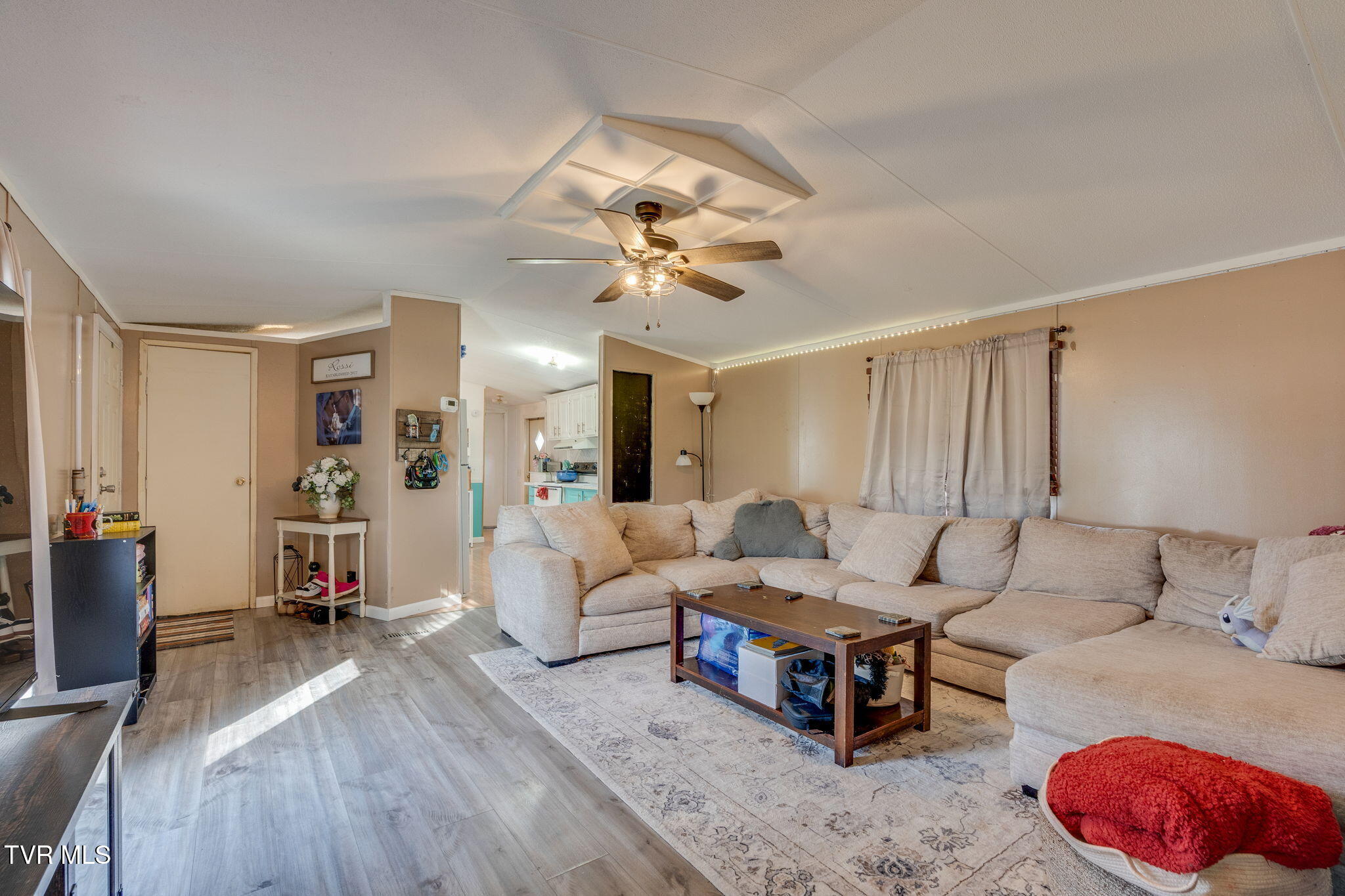 145 L C McKee Road Jonesborough, TN 37659 - Photo 5 of 27 006