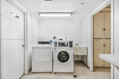 $190,000 | 20301 West Country Club Drive, Unit 825, Aventura, FL 33180