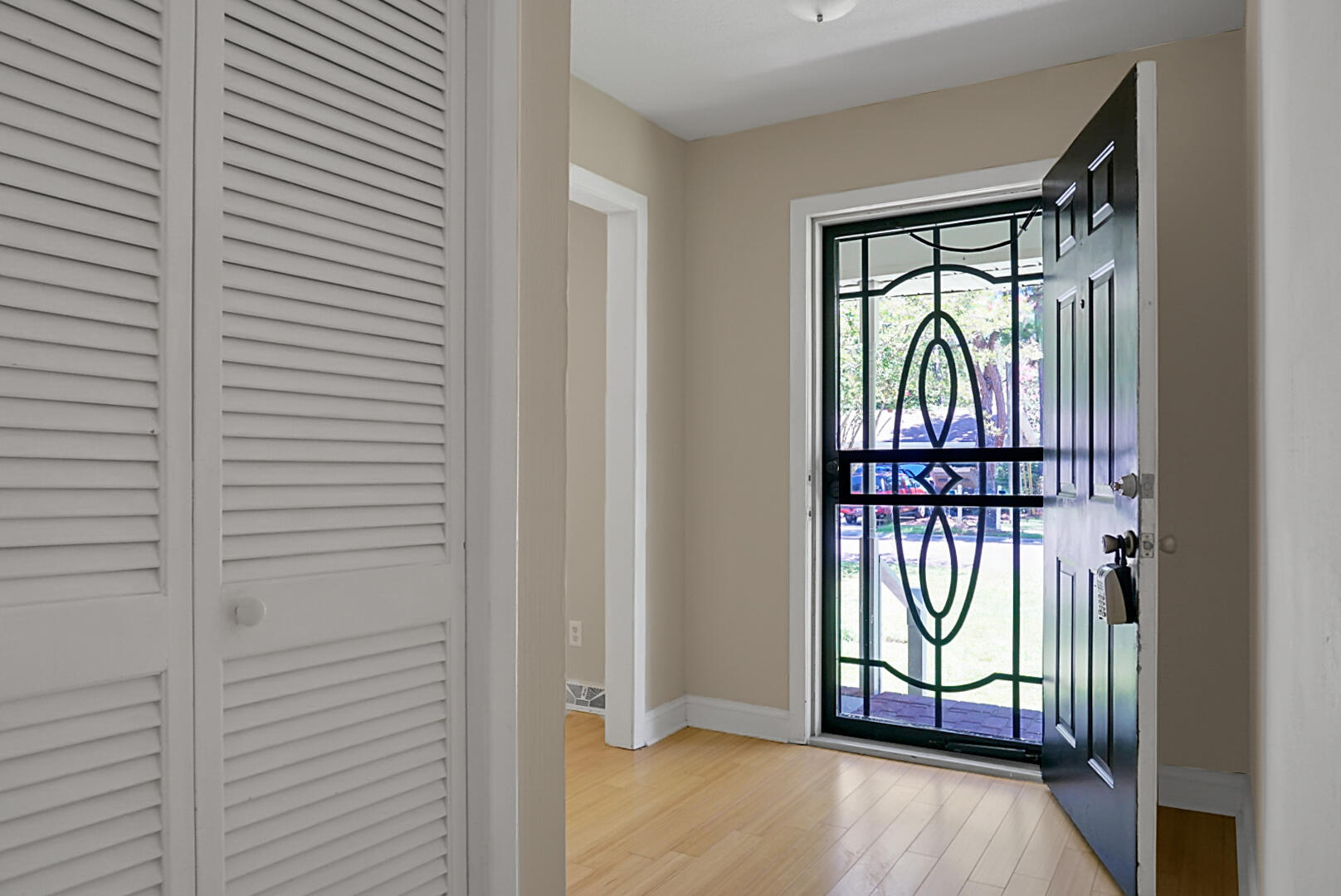 700 Old Golf Road Summerville, SC 29483 - Photo 6 of 47 DSC04046