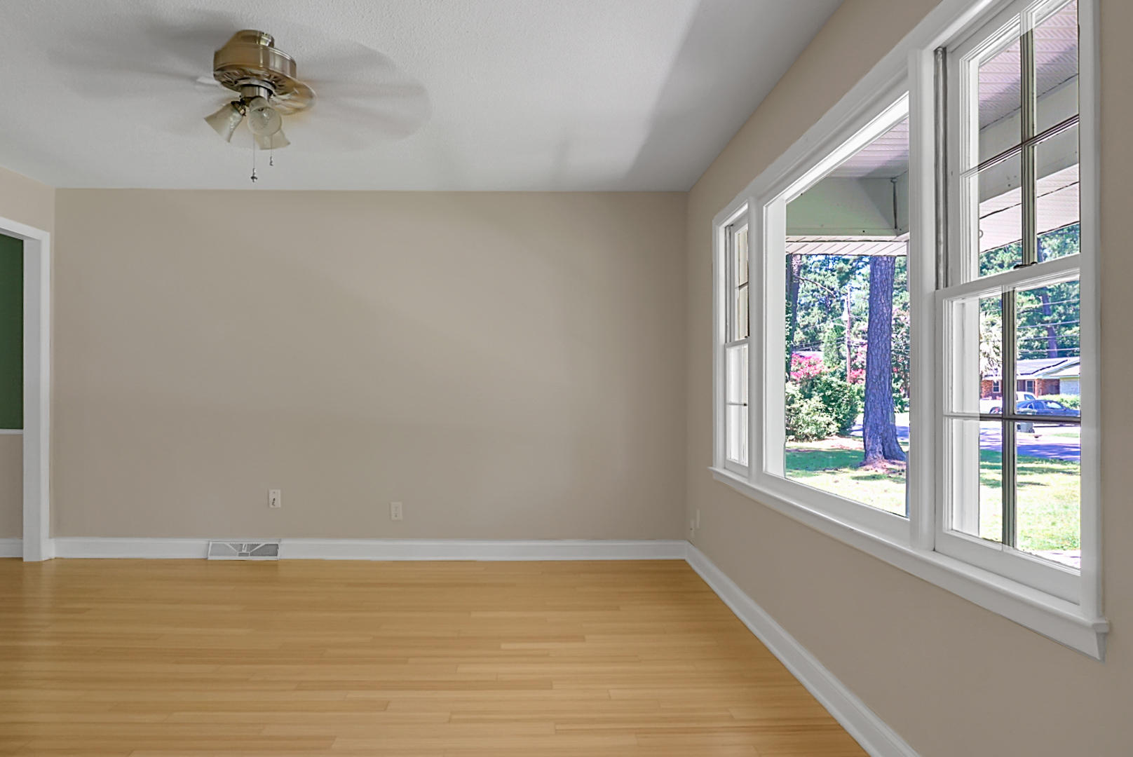 700 Old Golf Road Summerville, SC 29483 - Photo 7 of 47 DSC04049