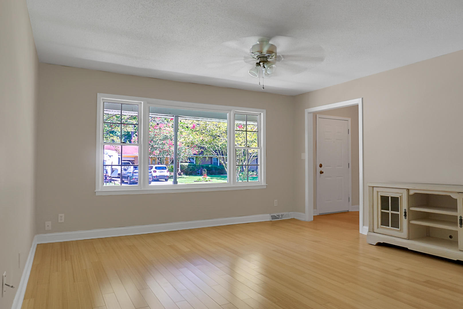 700 Old Golf Road Summerville, SC 29483 - Photo 8 of 47 DSC04052