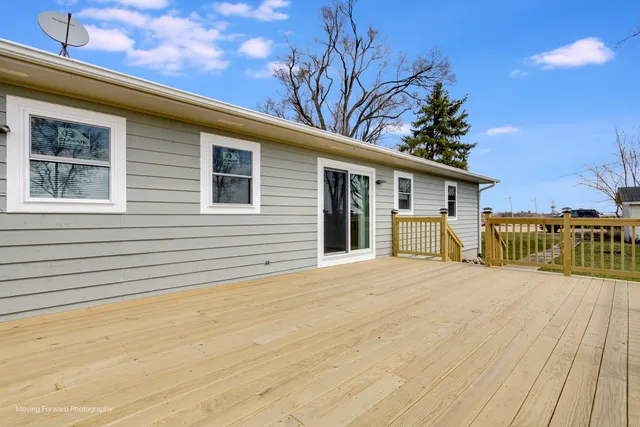 $558,500 | 38W715 Huntley Road, West Dundee, IL 60118