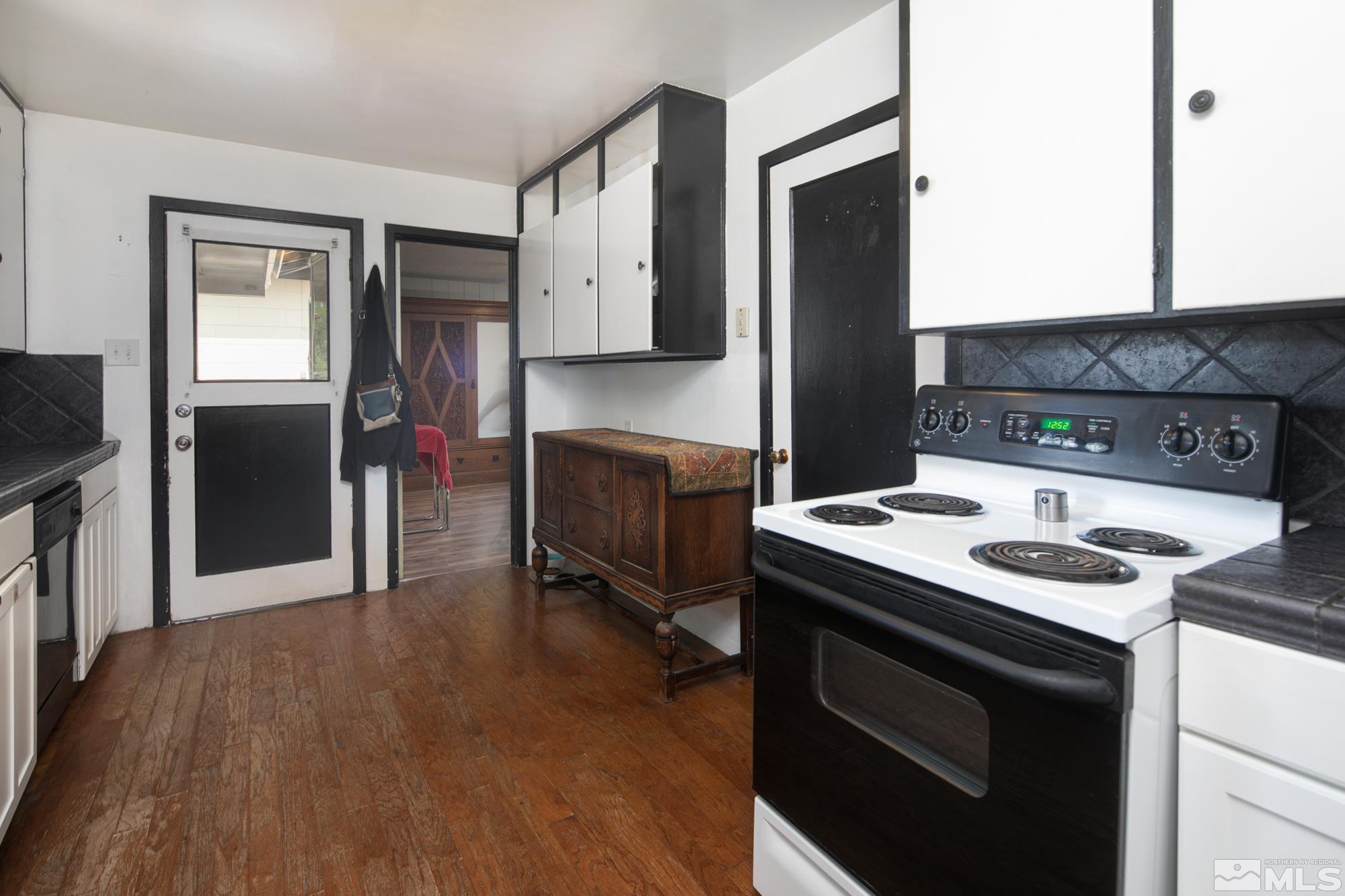 820 Bates Avenue Reno, NV 89502 - Photo 10 of 22 Photo 10