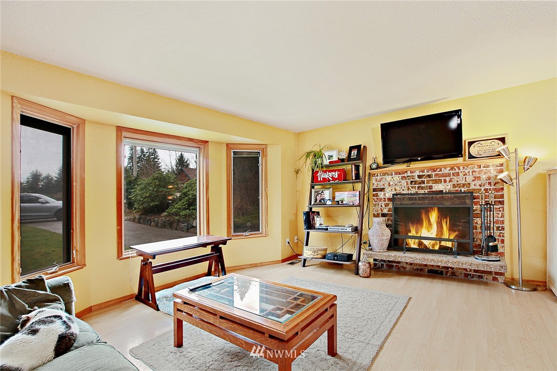 2728 175th Street Southeast Bothell, WA 98012 - Photo 2 of 11