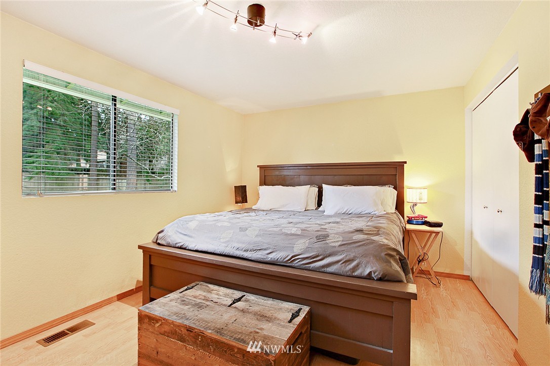 2728 175th Street Southeast Bothell, WA 98012 - Photo 5 of 11