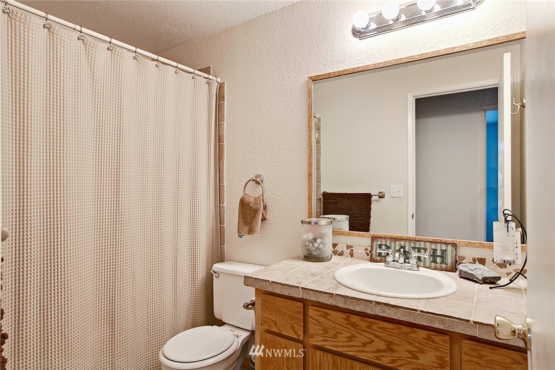 2728 175th Street Southeast Bothell, WA 98012 - Photo 9 of 11