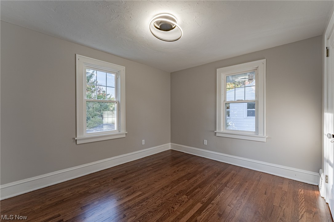 916 Beverly Road Cleveland Heights, OH 44121 - Photo 13 of 30 Gallery Image 13