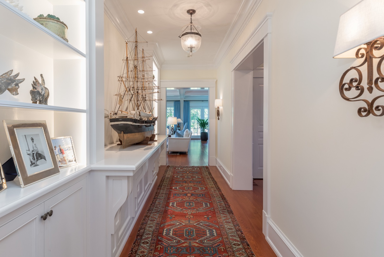 20 Berkeley Avenue Nantucket, MA 02554 - Photo 27 of 30 a very nice looking room with a large window