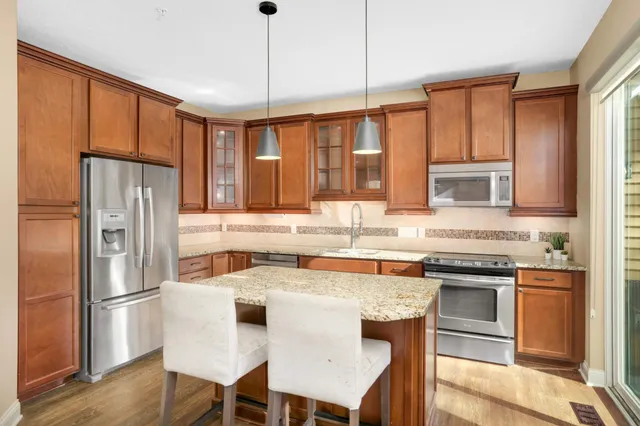 $400,000 | 14380 Parkside Court Northwest, Prior Lake, MN 55372