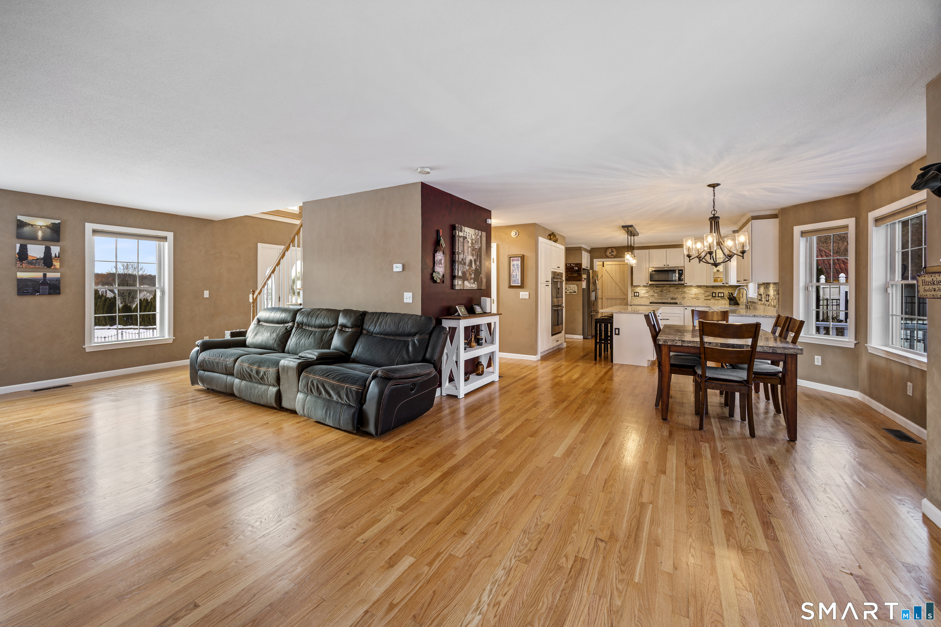 93 Old Cider Mill Road Southington, CT 06489 - Photo 11 of 40