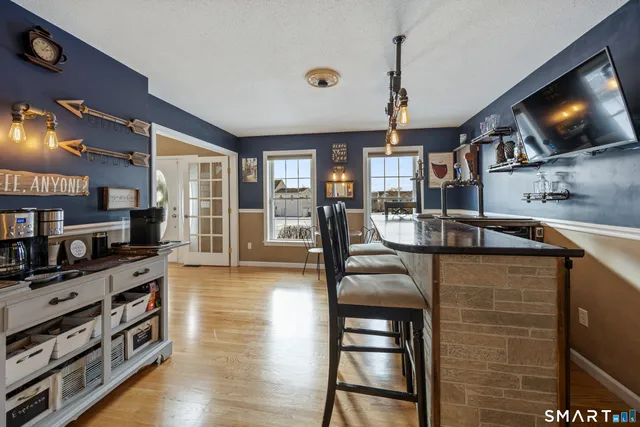 $689,900 | 93 Old Cider Mill Road, Southington, CT 06489